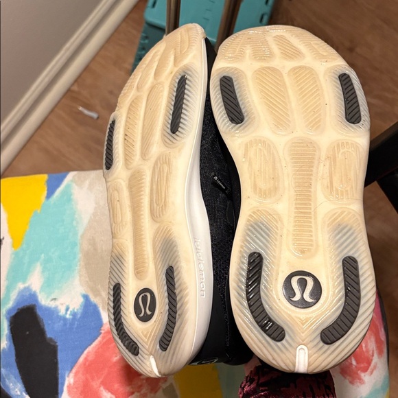 Lululemon black tennis shoes - Picture 5 of 7